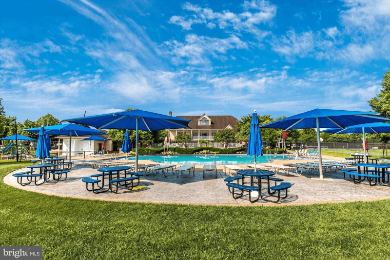 Frederick Townhome: 2507 Mill Race Rd