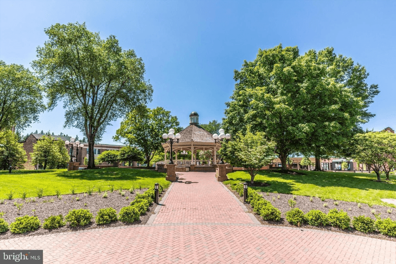 Frederick Townhome: 2507 Mill Race Rd