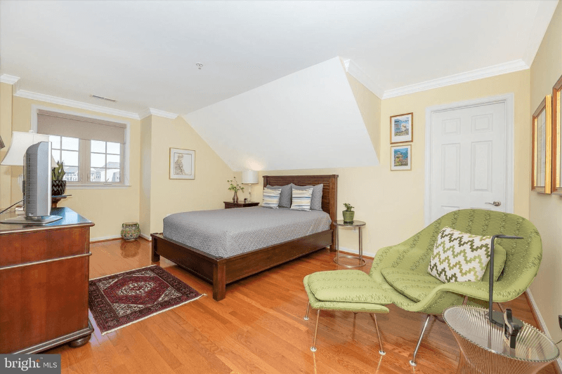 Frederick Townhome: 2507 Mill Race Rd