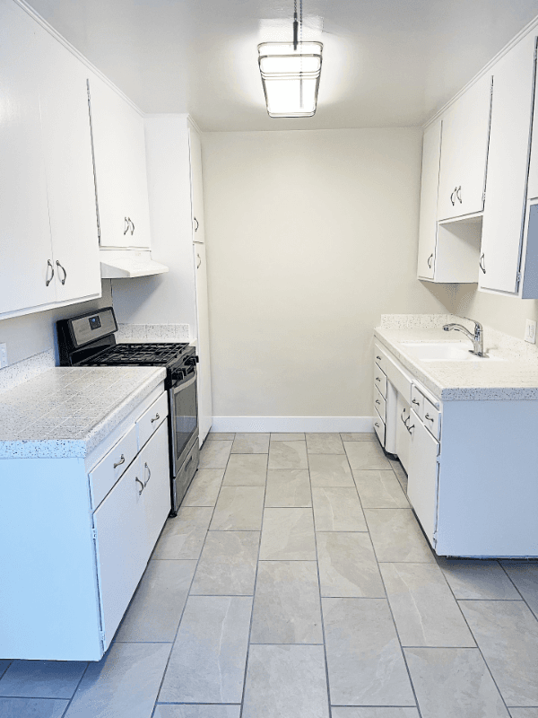 Pasadena Apartment: 721 Cordova St