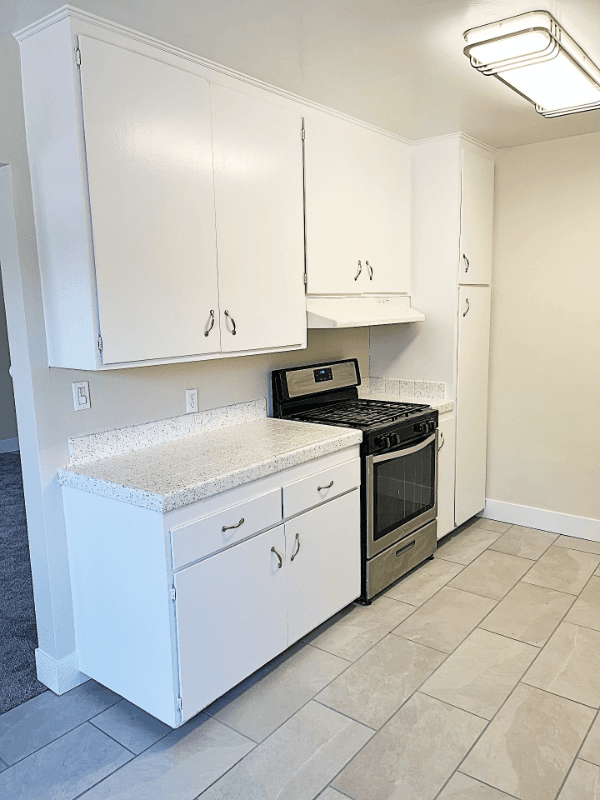 Pasadena Apartment: 721 Cordova St