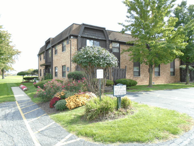 Maumee Apartment: 3141 Manley
