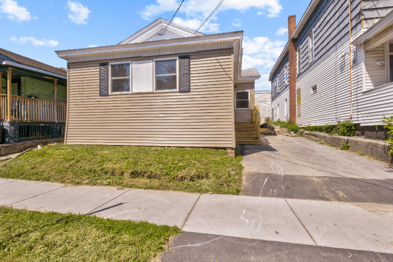Syracuse House: 1002 Park Street