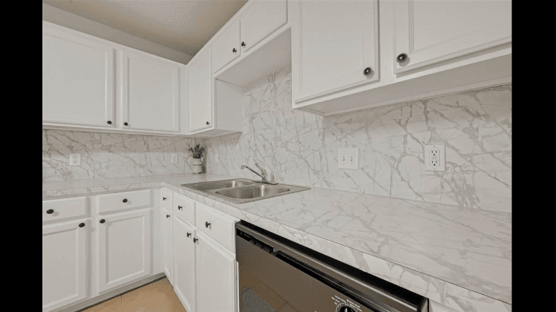 Hempstead Townhome: 23326 High Point St
