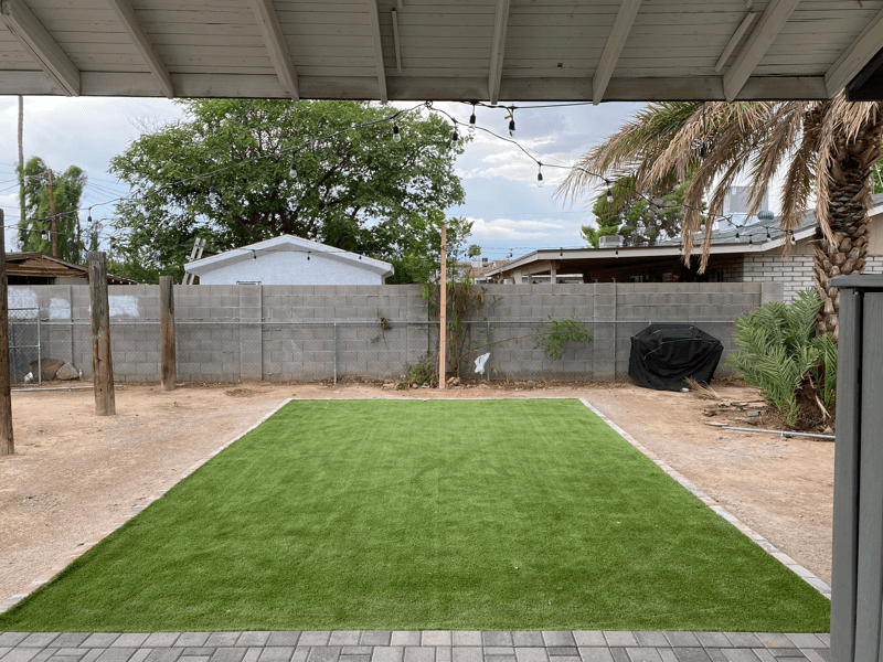 Avondale House: 1401 S 112th Dr