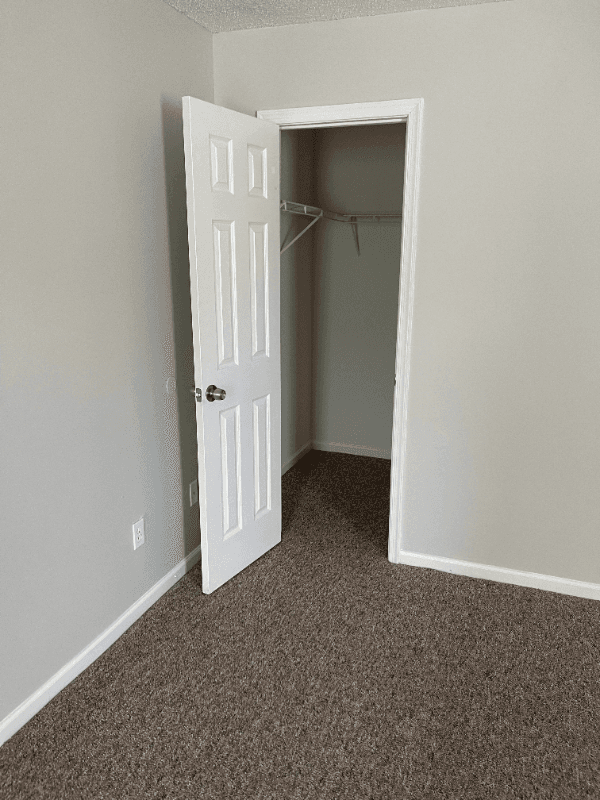 Suffolk Townhome: 268 Wexford Drive