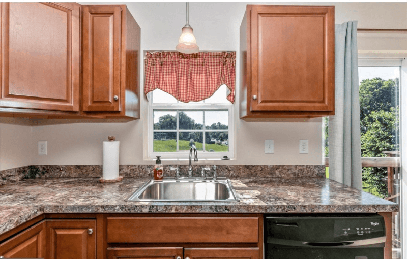 Brunswick House: 1042 Orndorff Ct