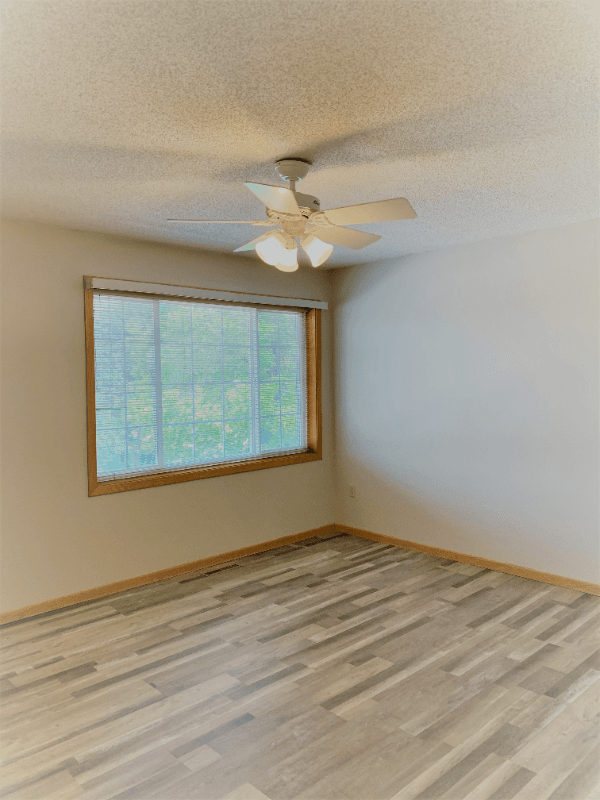 Eden Prairie Townhome: 18183 Warbler Ln