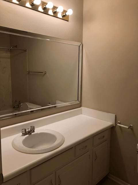 Baton Rouge House: 9851 Jefferson Hwy