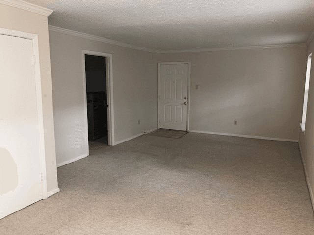 Baton Rouge House: 9851 Jefferson Hwy