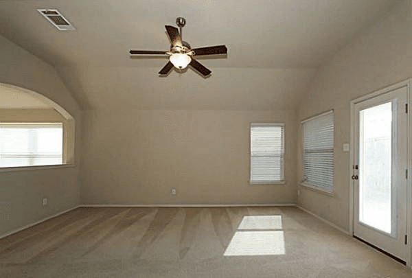 Little Elm House: 508 Highmoor Ct