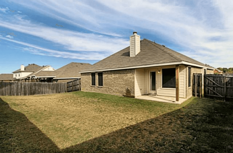 Little Elm House: 508 Highmoor Ct
