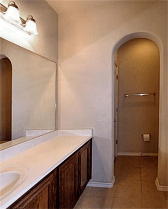 Little Elm House: 508 Highmoor Ct