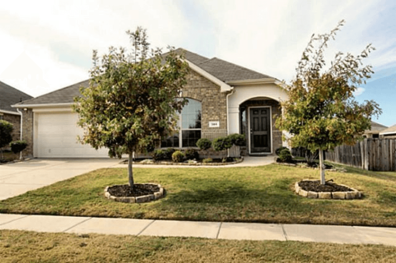 Little Elm House: 508 Highmoor Ct