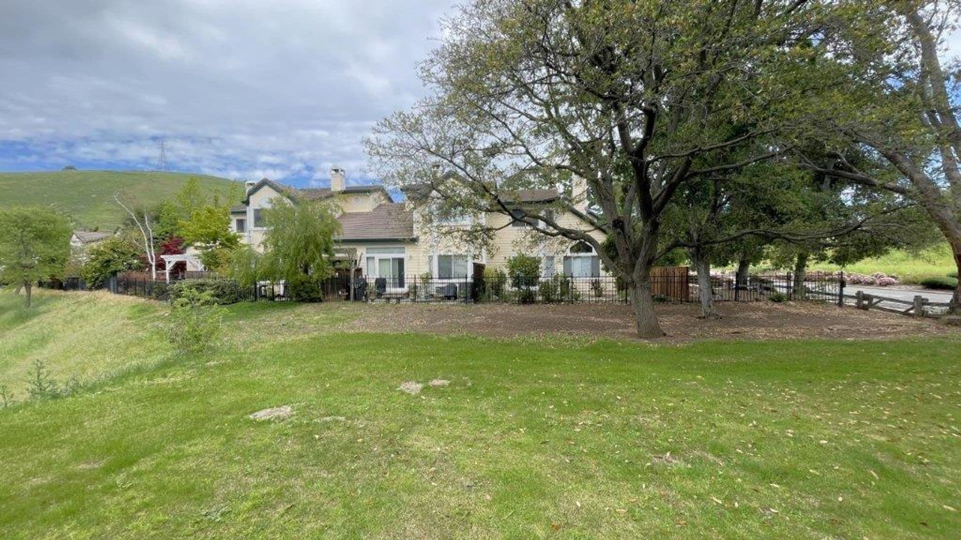 Clayton House: 554 Mt. Dell Drive