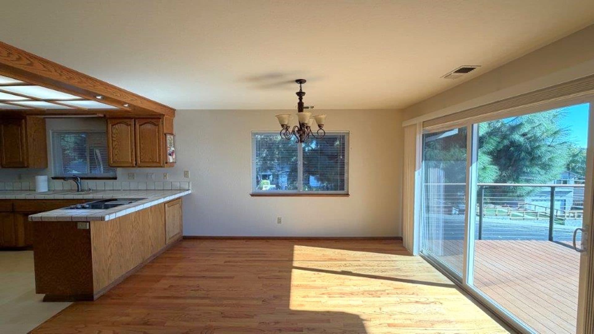 Concord House: 3738 Sanford Street