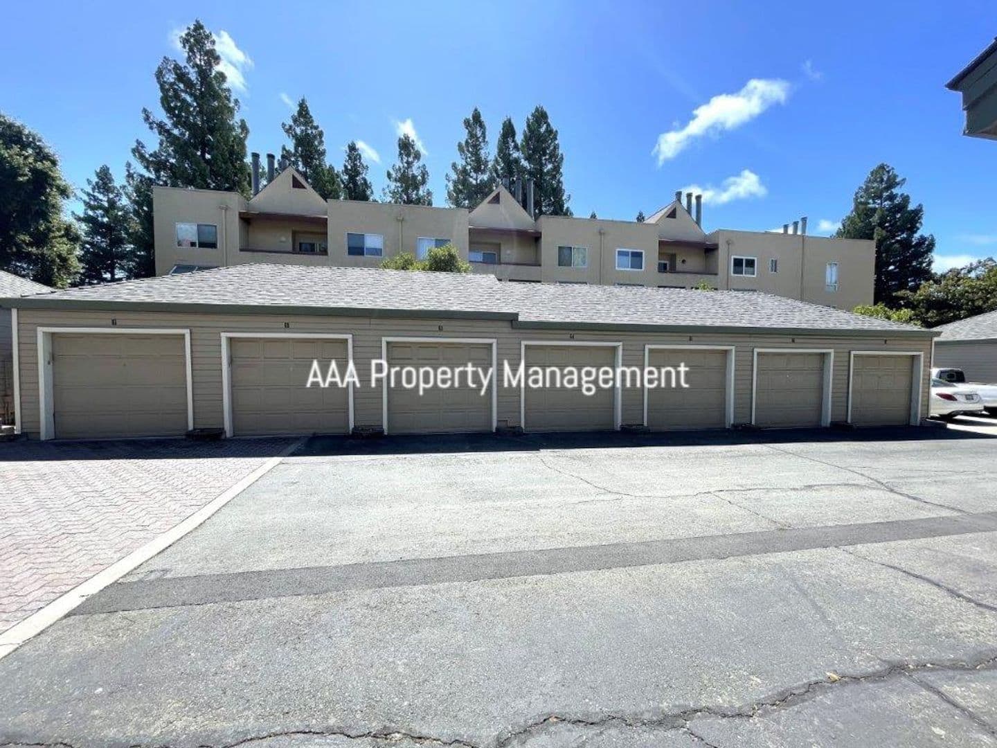Walnut Creek Condo: 2530 Oak Rd Unit #204