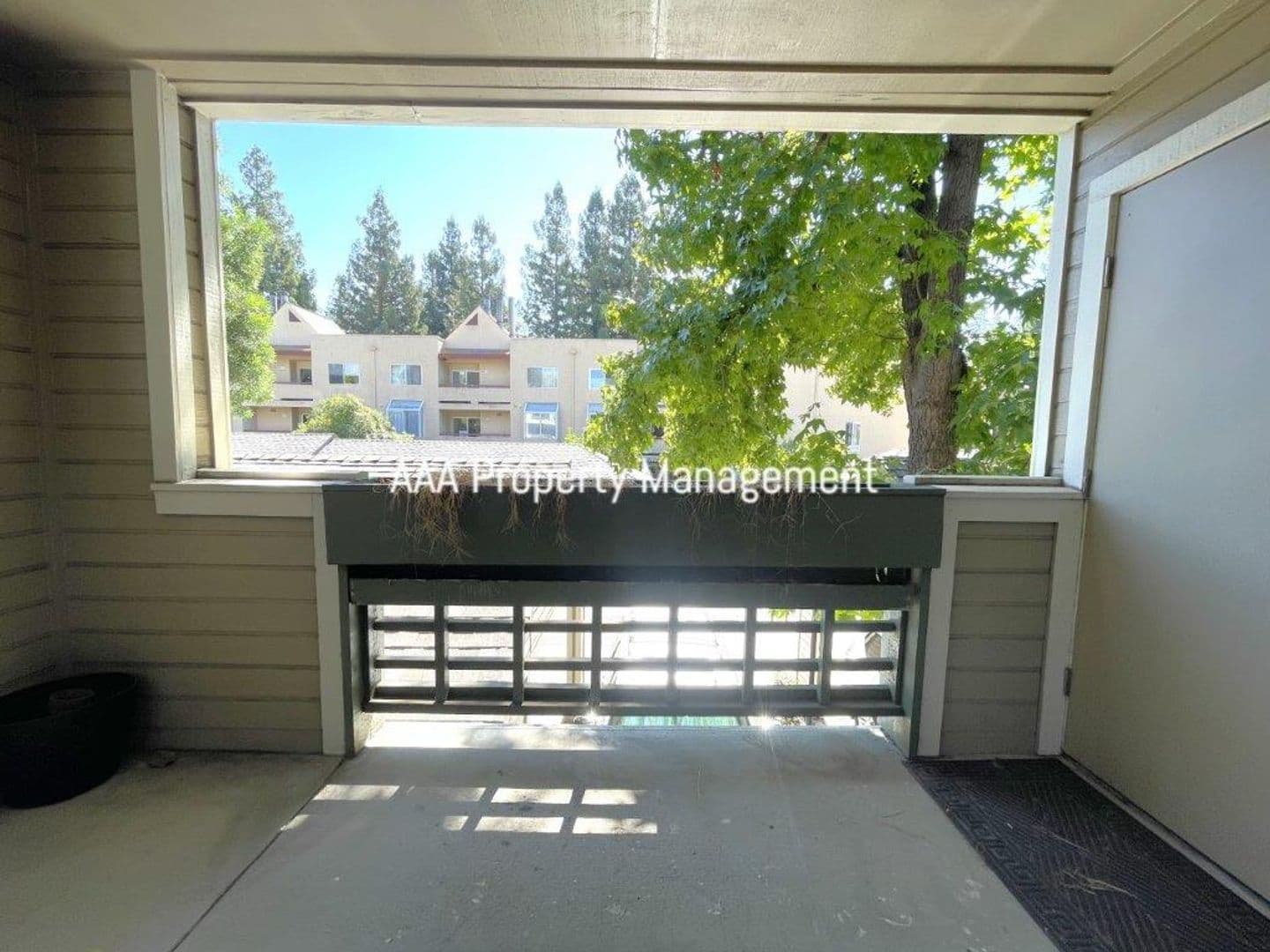 Walnut Creek Condo: 2530 Oak Rd Unit #204