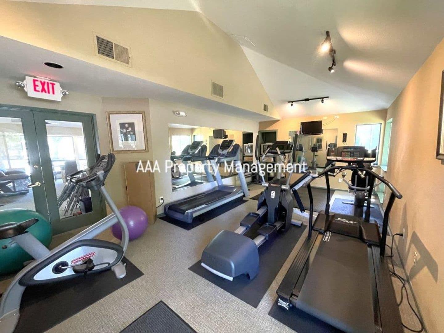 Walnut Creek Condo: 2530 Oak Rd Unit #204