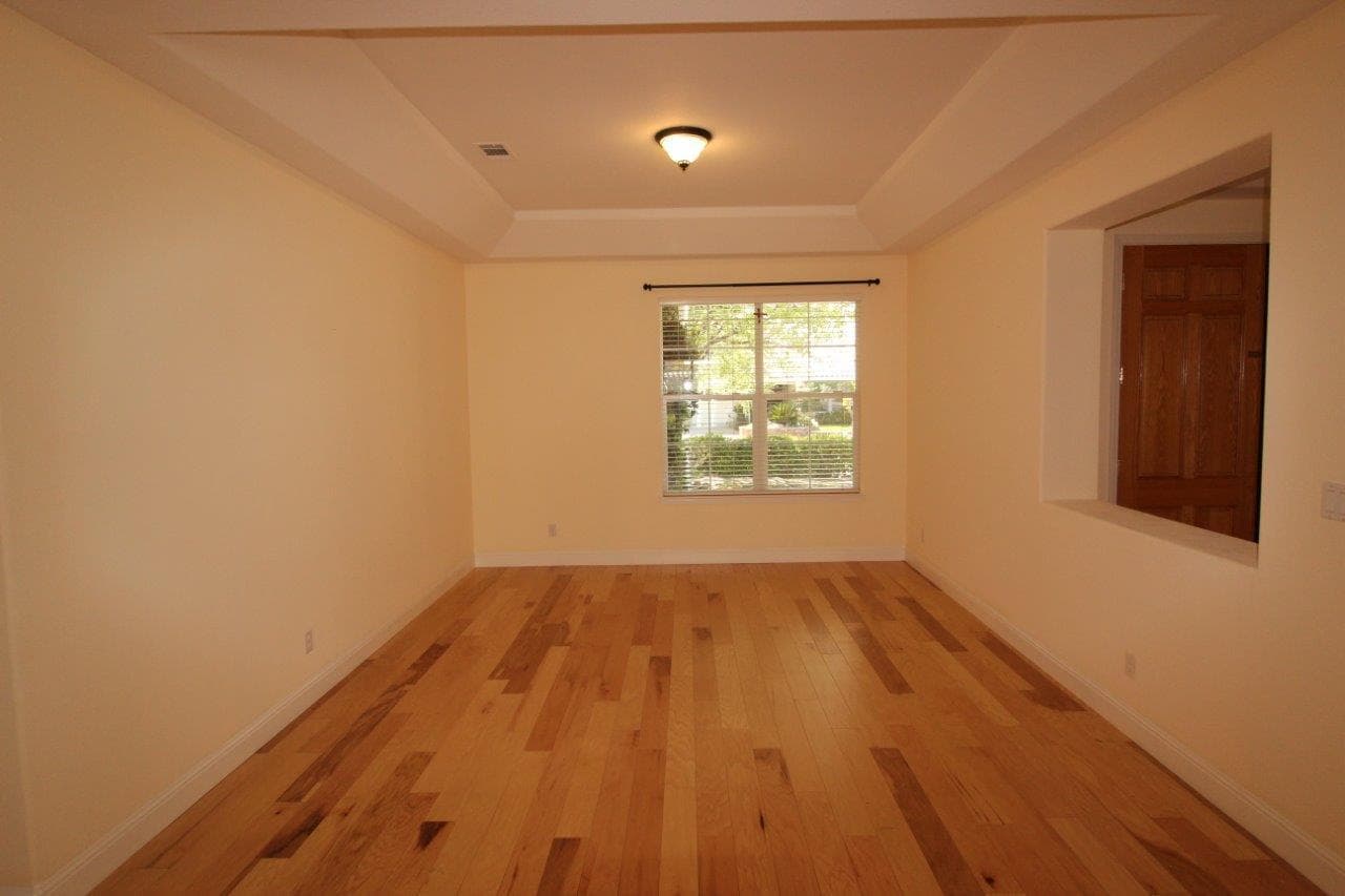 Clayton House: 101 Forest Hill Dr