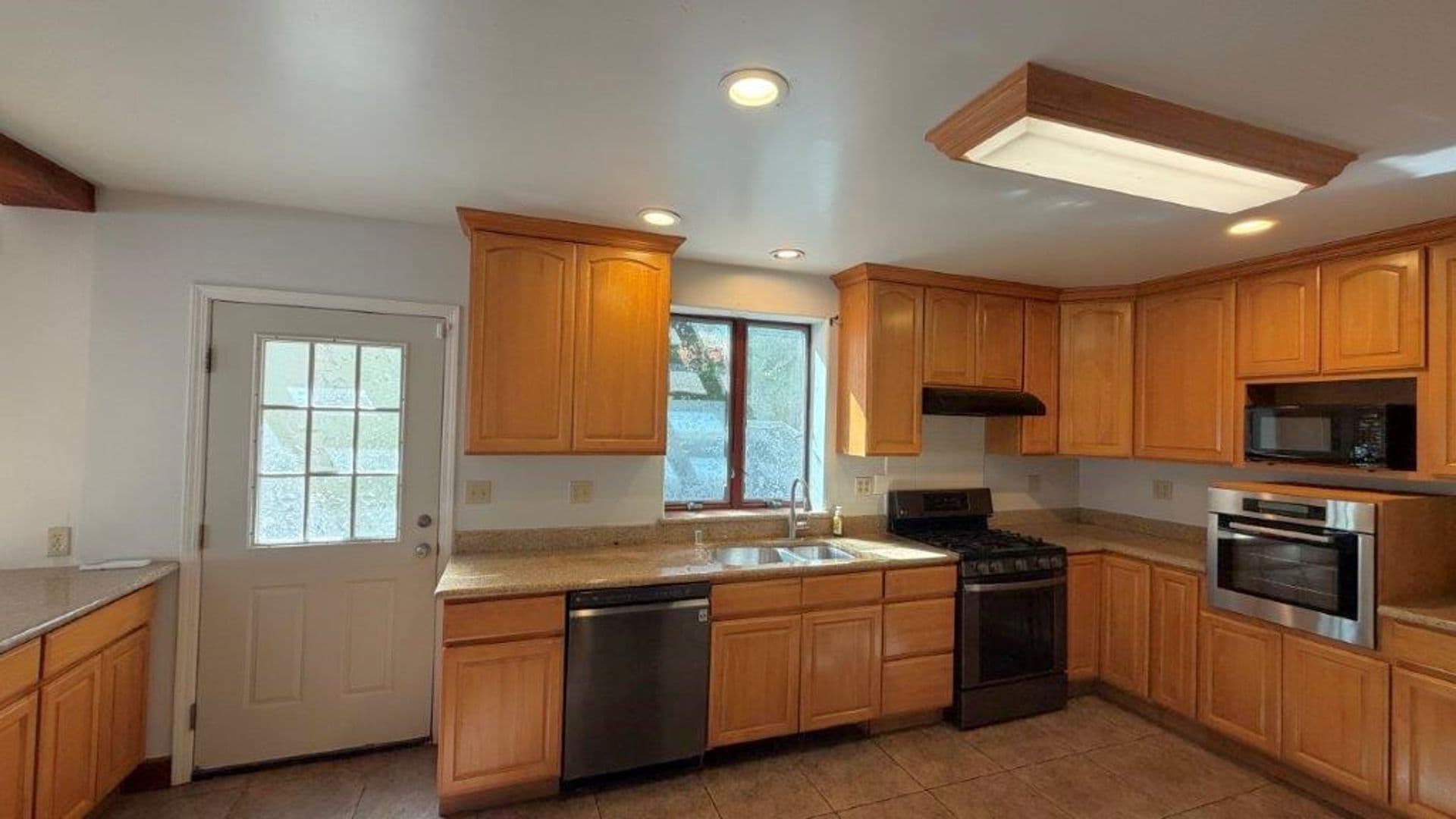 Martinez House: 600 Alhambra Lane