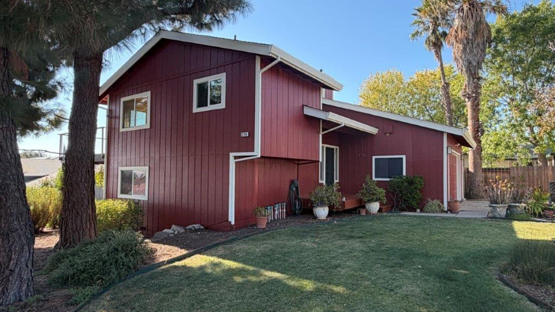 Concord House: 3738 Sanford Street