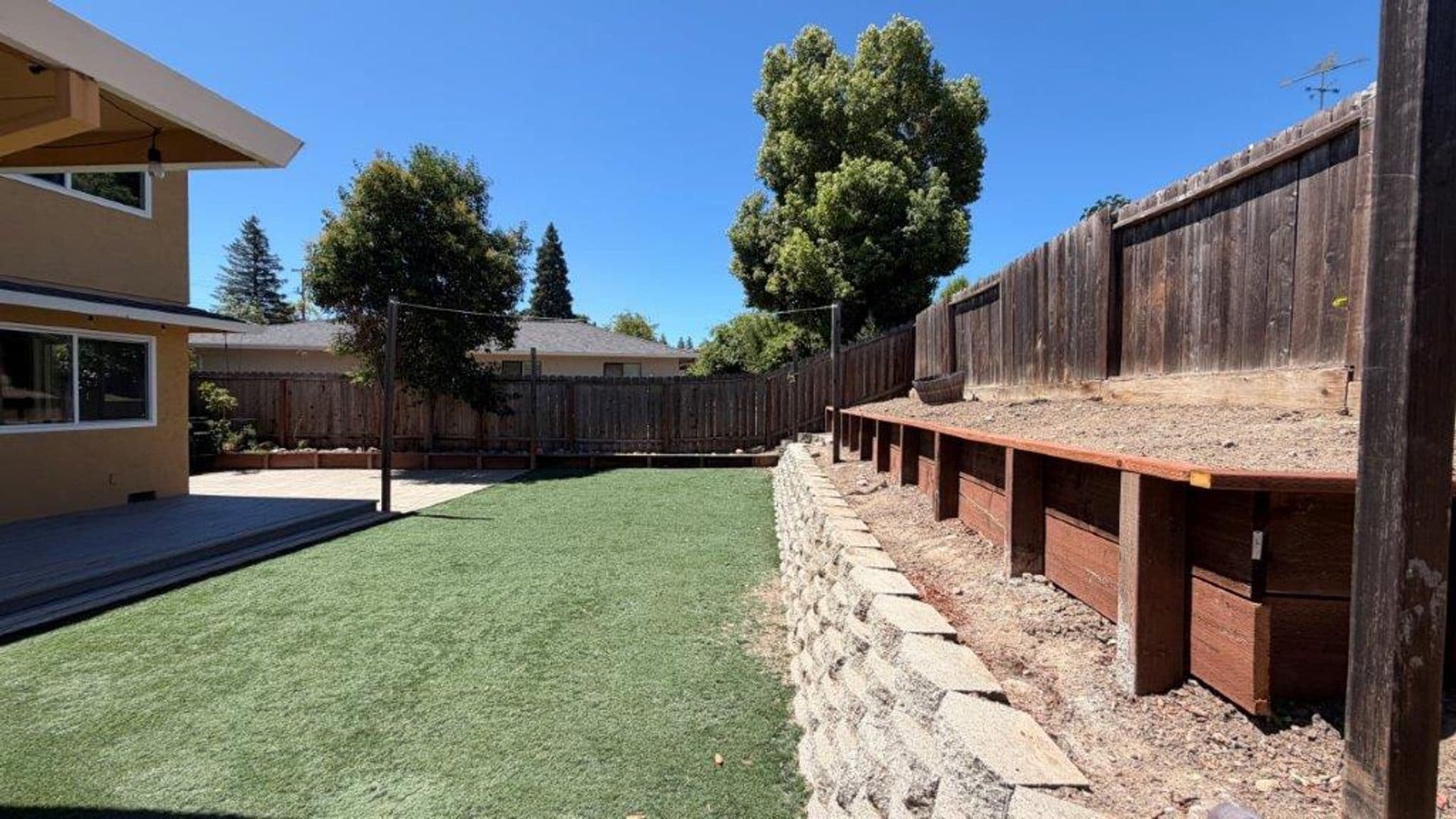 Martinez House: 1149 Paradise Drive Unit A