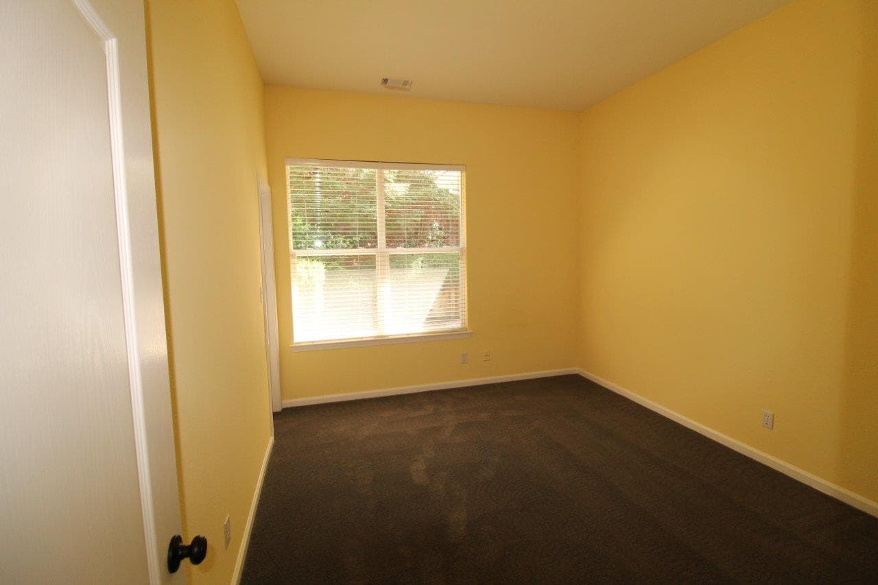 Clayton House: 101 Forest Hill Dr