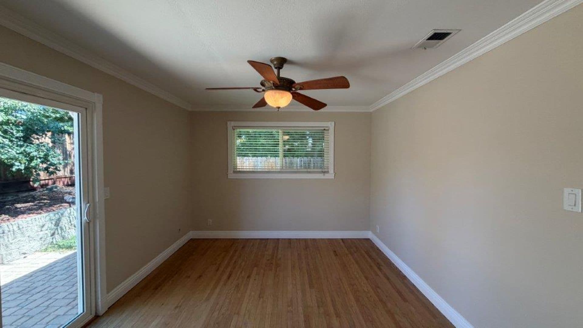 Martinez House: 1149 Paradise Drive Unit A