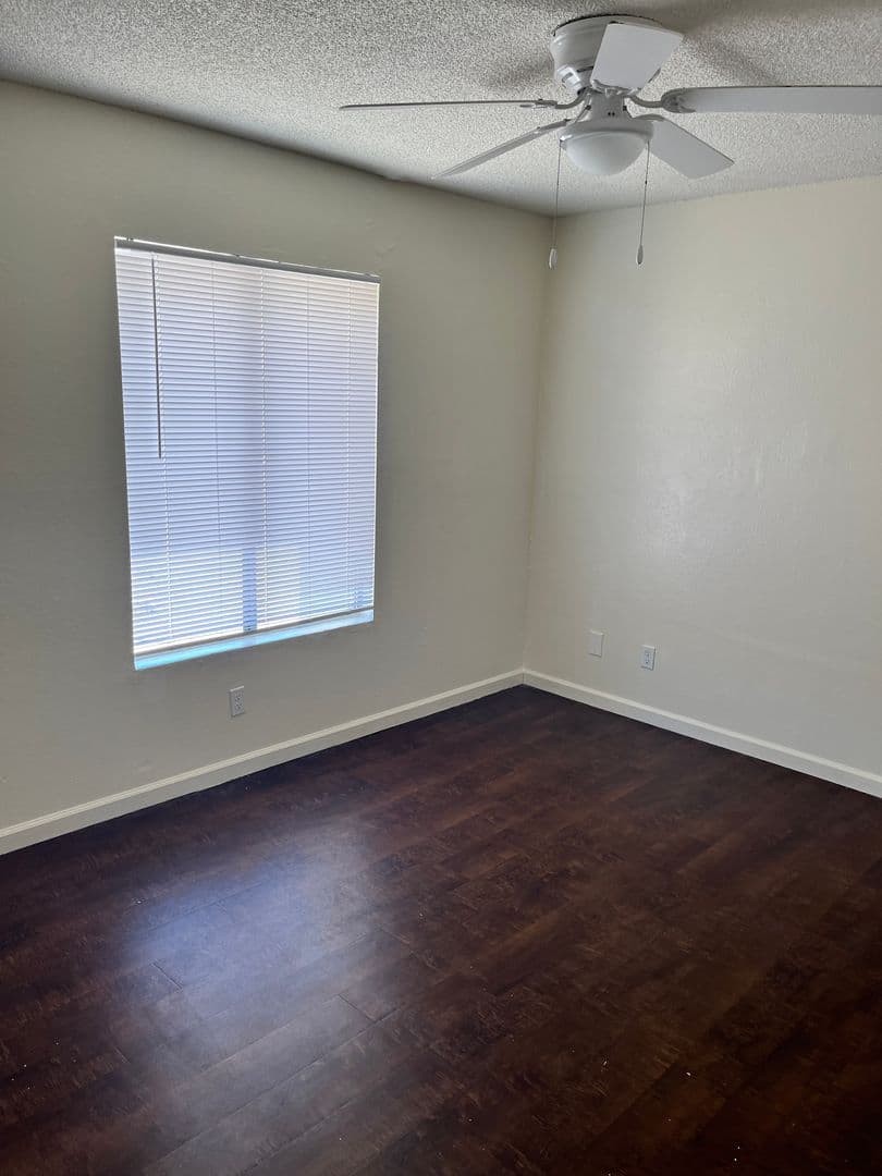 Desert Hot Springs Apartment: 10592 Sunset Avenue