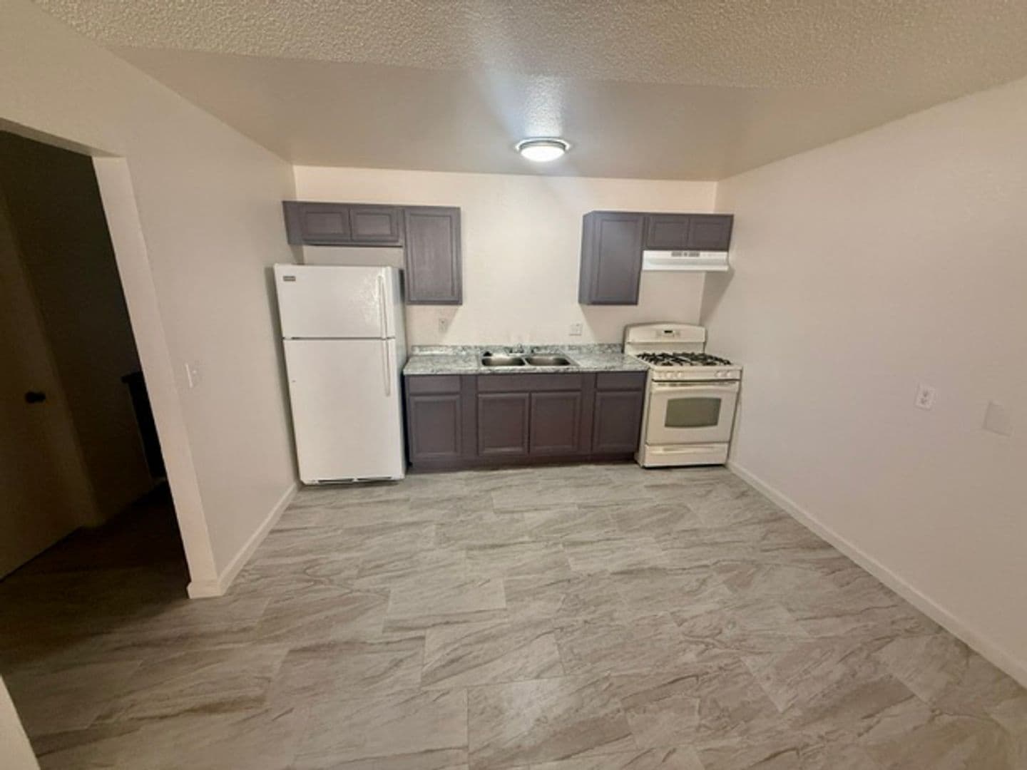 Desert Hot Springs Apartment: 66785 8th Street