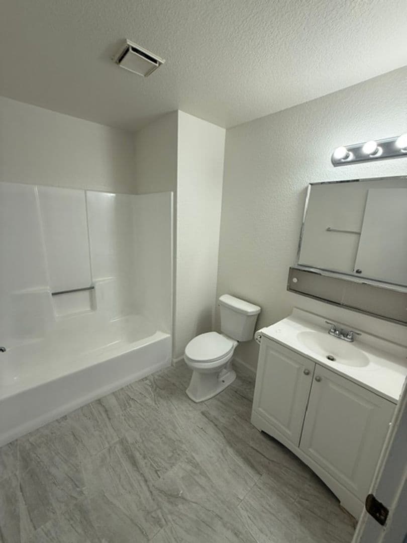 Desert Hot Springs Apartment: 66785 8th Street