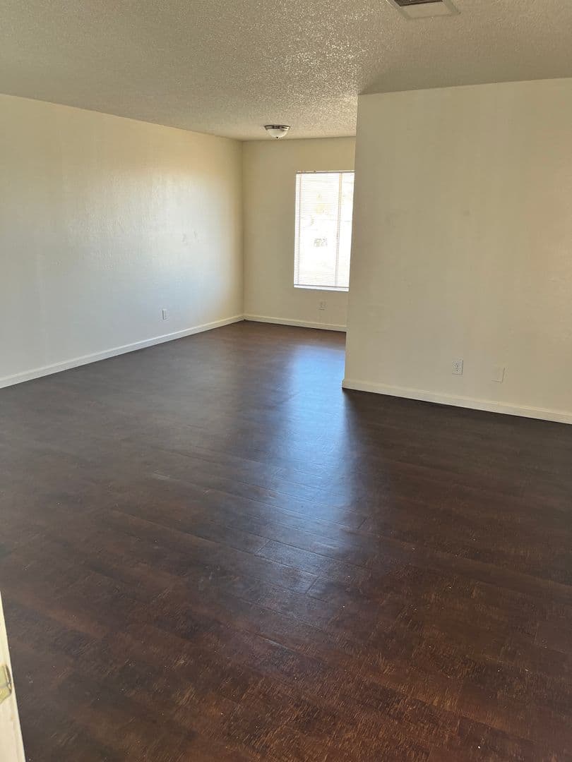 Desert Hot Springs Apartment: 10592 Sunset Avenue