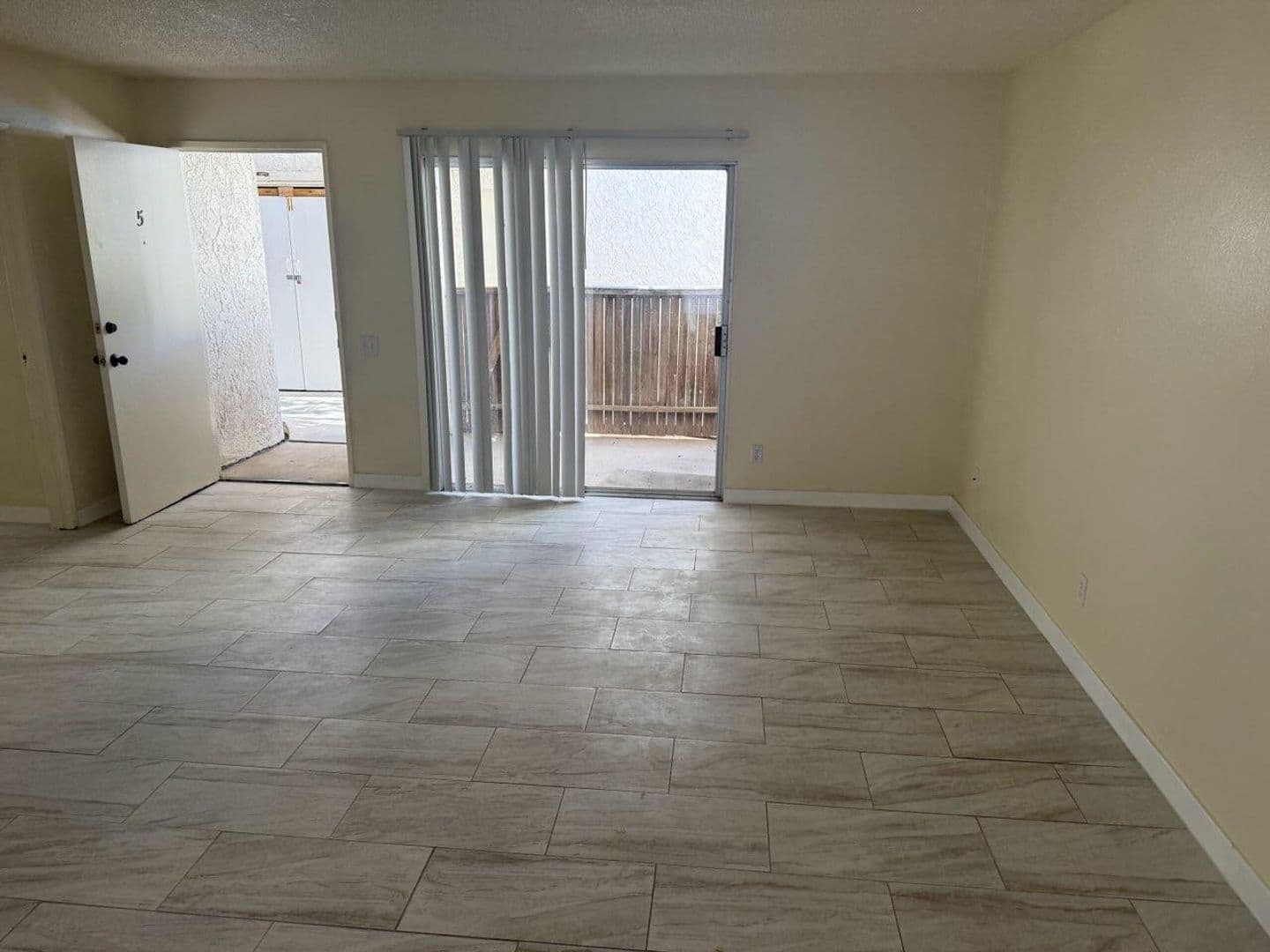 Desert Hot Springs Apartment: 10592 Sunset Avenue