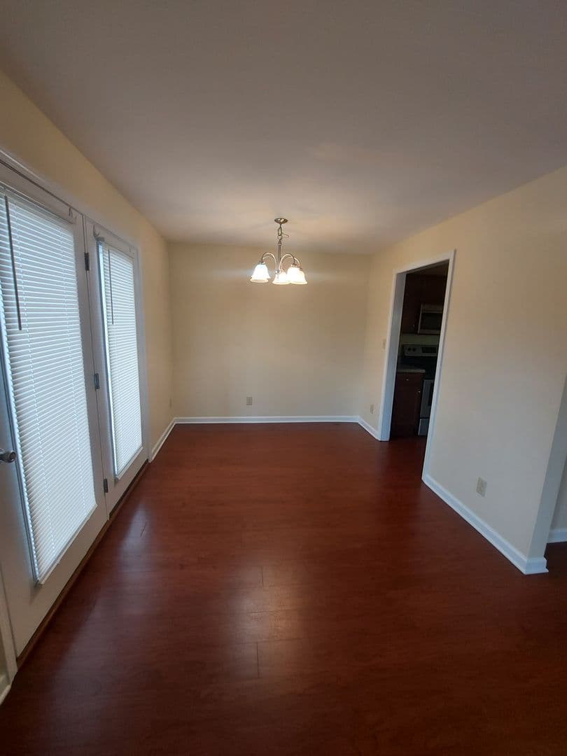 FAYETTEVILLE Condo: 661-6 BARTON'S LANDING