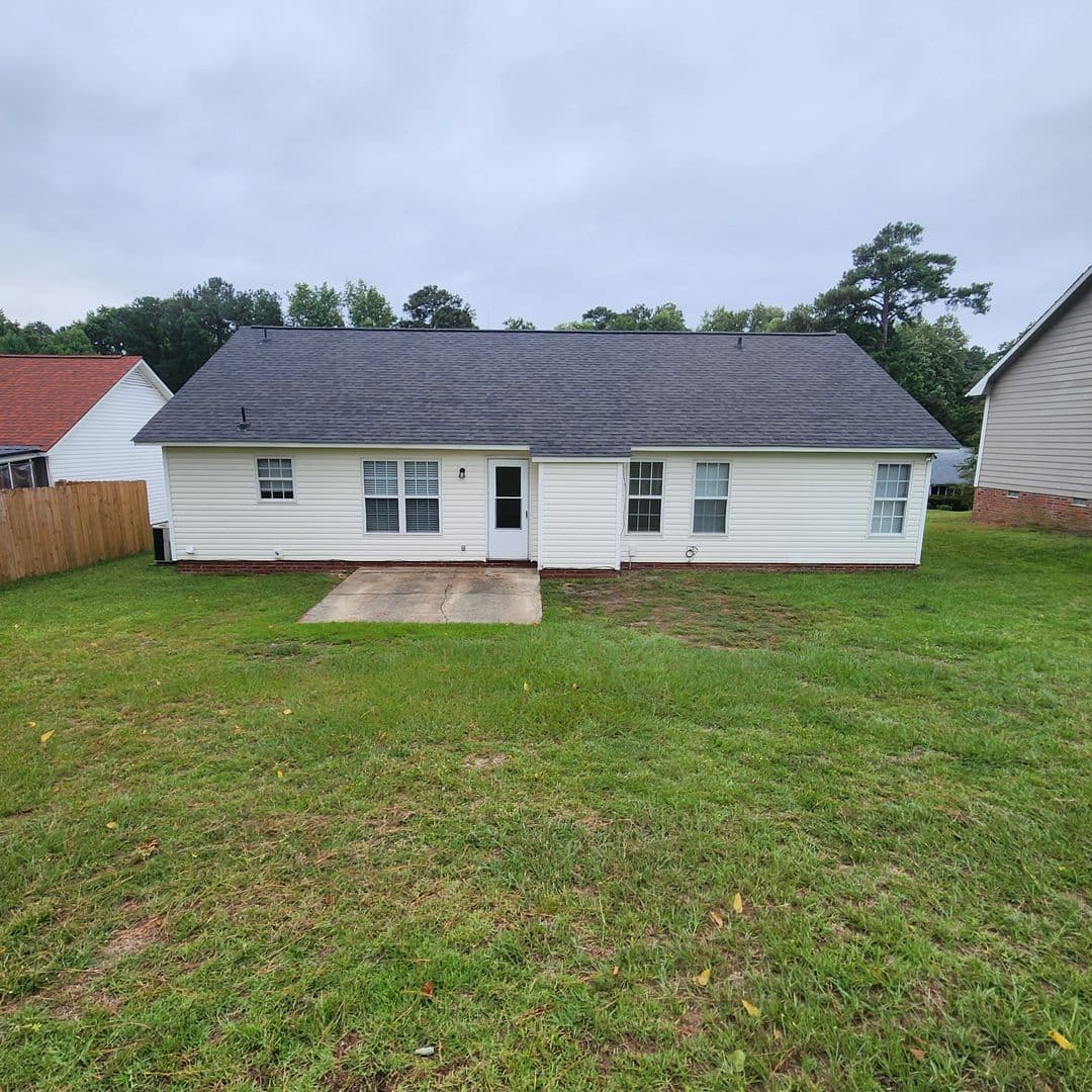 FAYETTEVILLE House: 1825 SWANN STREET