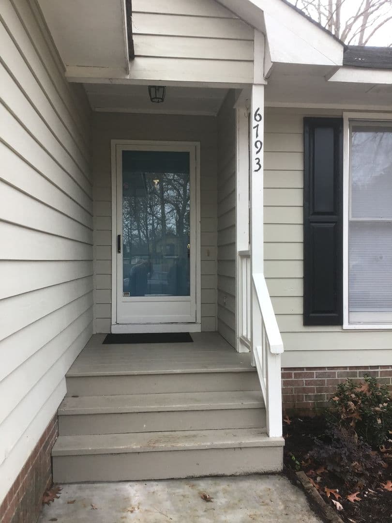FAYETTEVILLE House: 6793 CANDLEWOOD DR