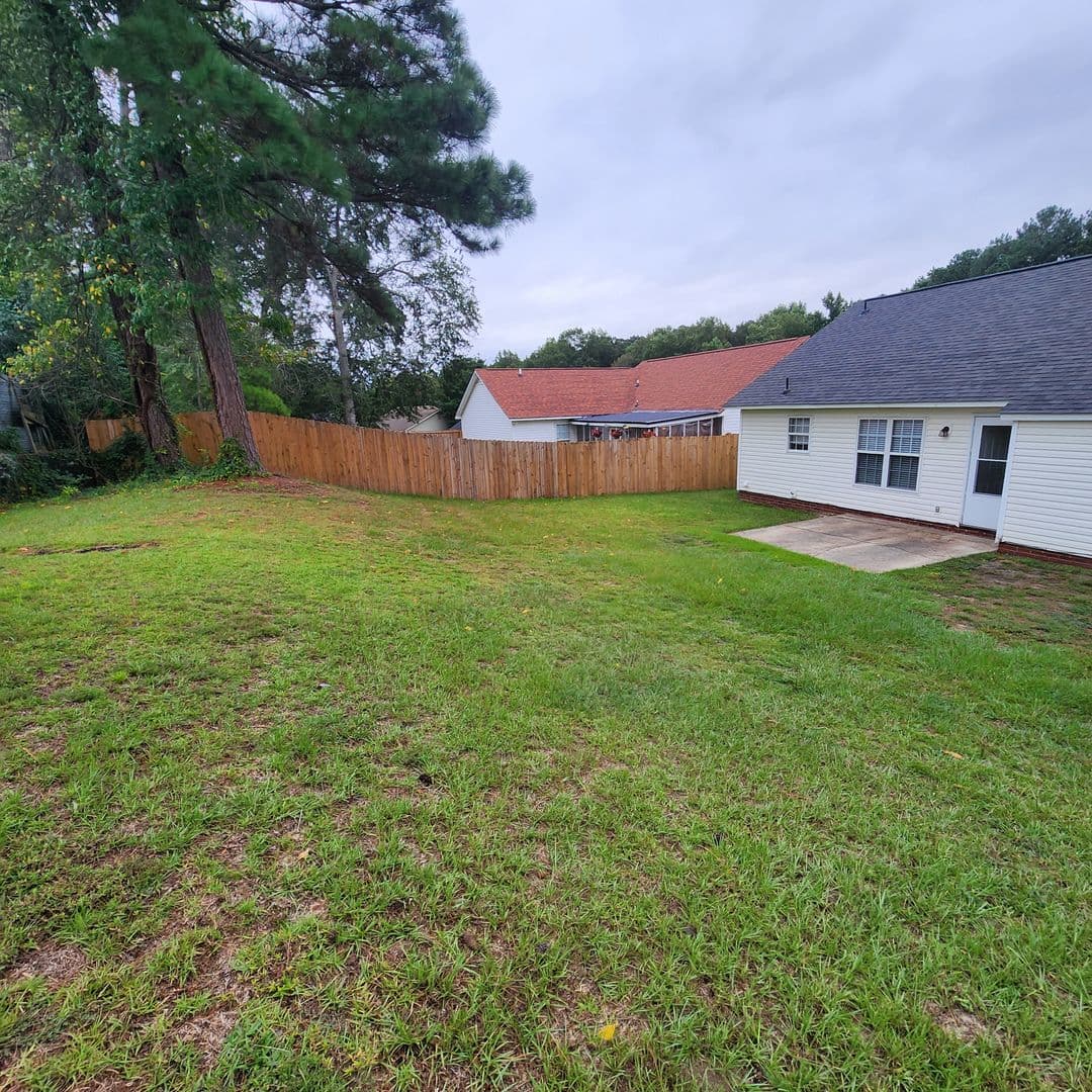 FAYETTEVILLE House: 1825 SWANN STREET