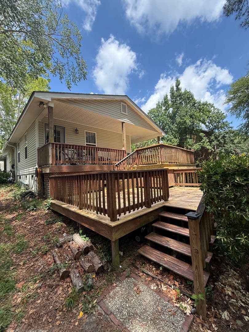 FAYETTEVILLE House: 406 PEARL STREET