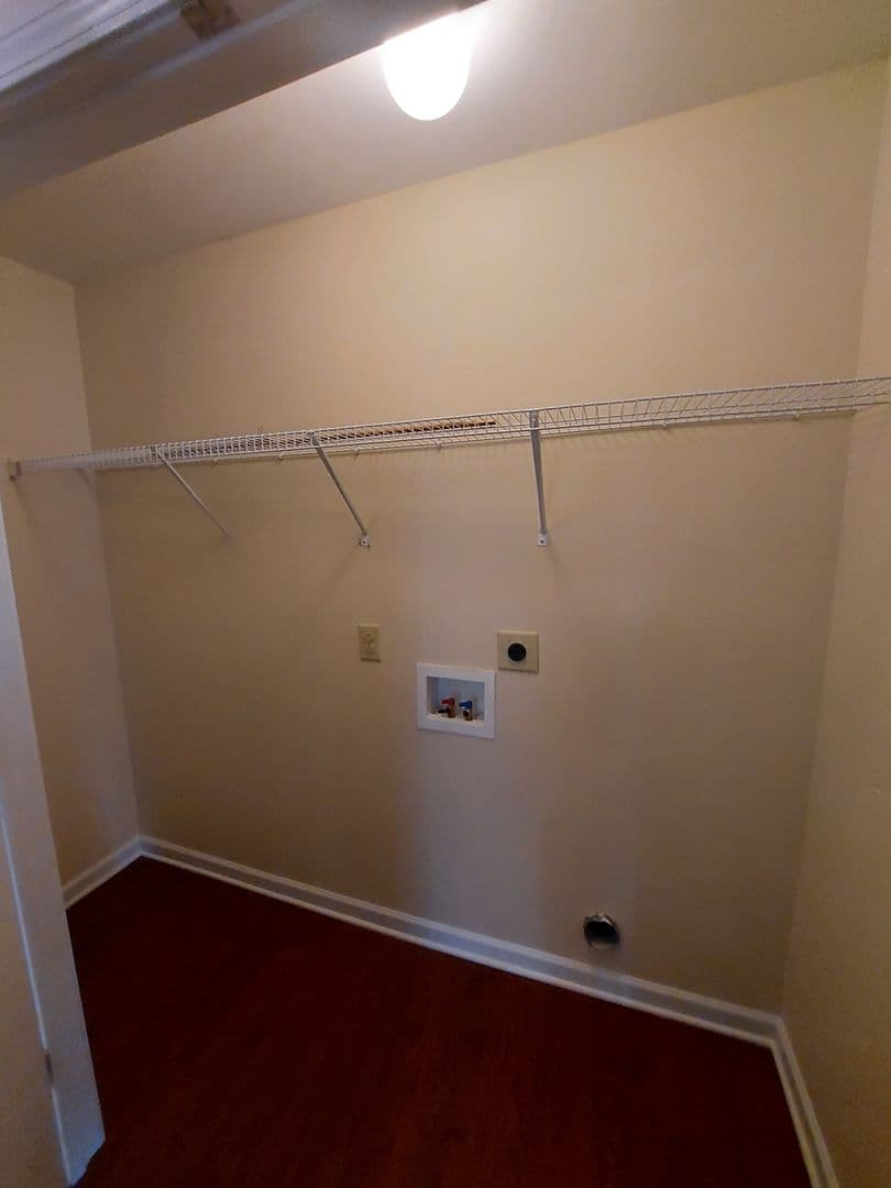 FAYETTEVILLE Condo: 661-6 BARTON'S LANDING