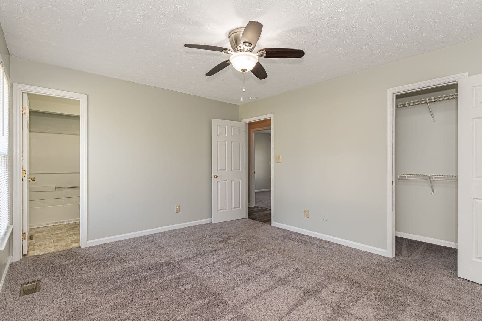 HOPE MILLS House: 3539 HANOVER DRIVE
