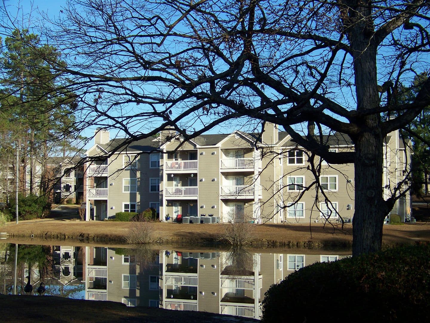 FAYETTEVILLE Condo: 661-6 BARTON'S LANDING
