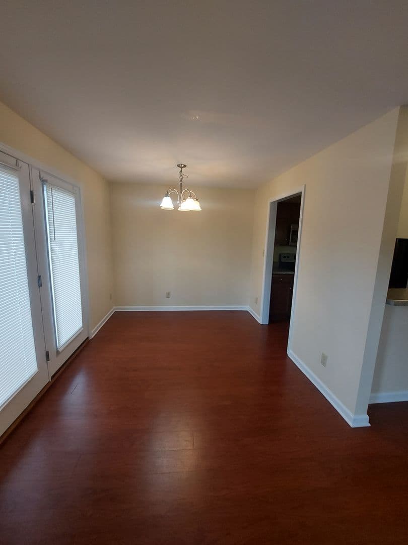 FAYETTEVILLE Condo: 661-6 BARTON'S LANDING