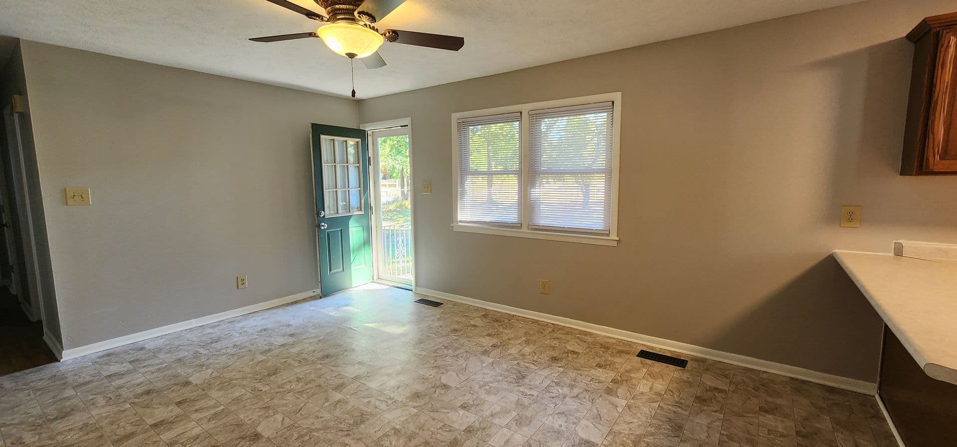 SPRING LAKE House: 701 FREDA COURT