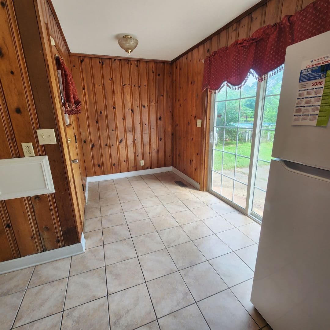 FAYETTEVILLE House: 6417 MORGANTON ROAD