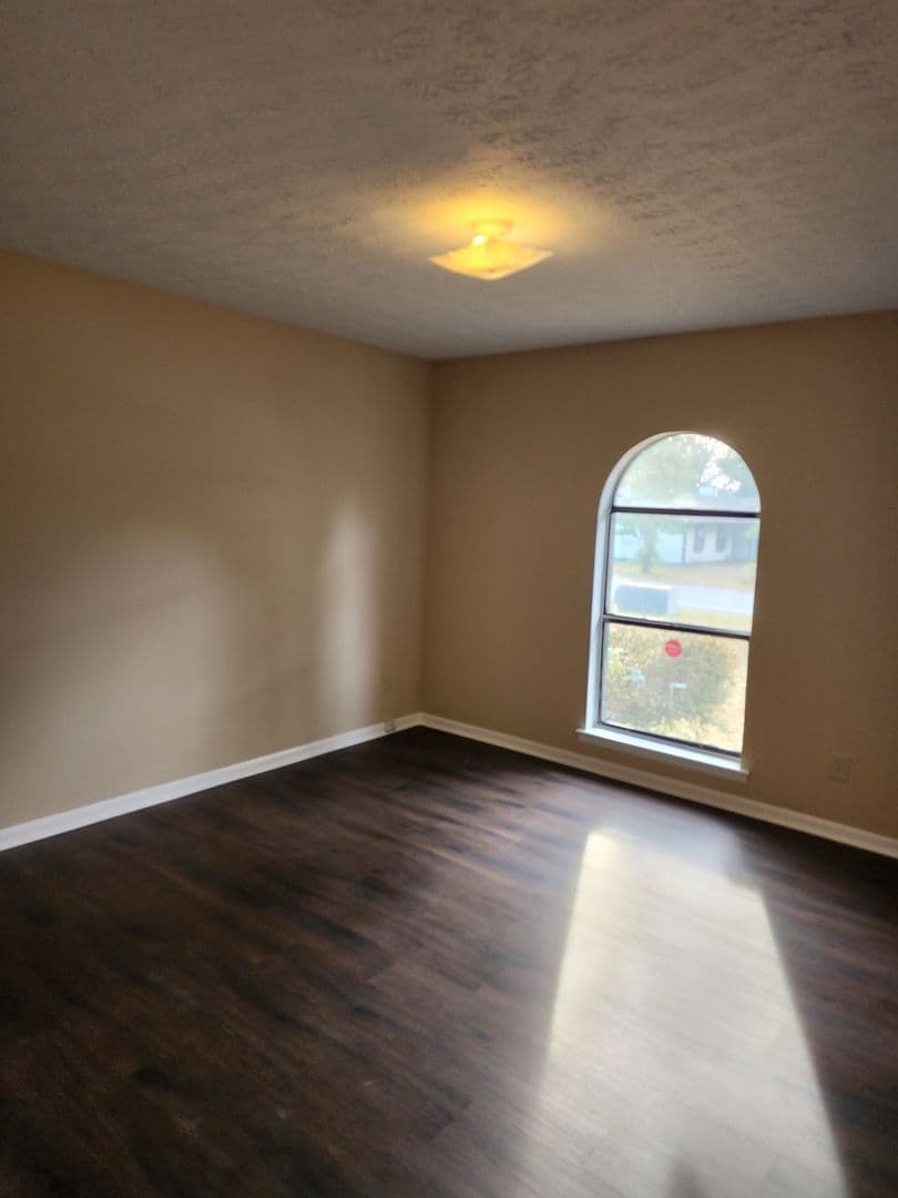 FAYETTEVILLE House: 6873 TIMBERCROFT DR.