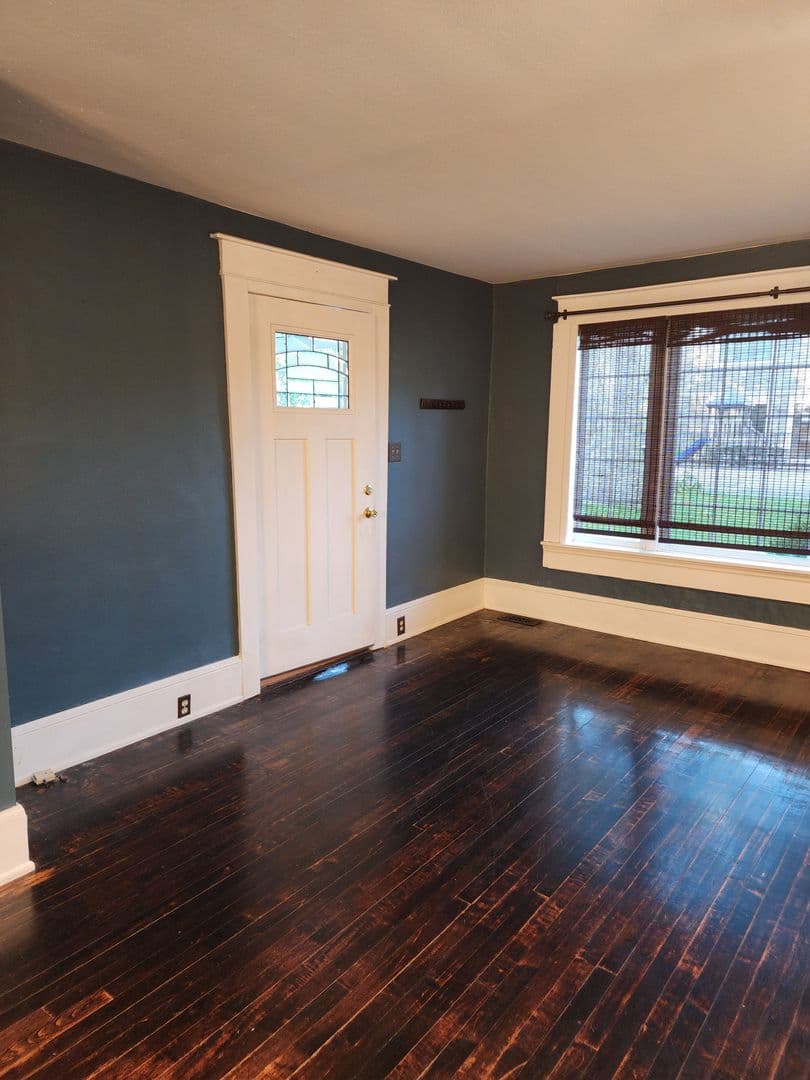FAYETTEVILLE House: 406 PEARL STREET