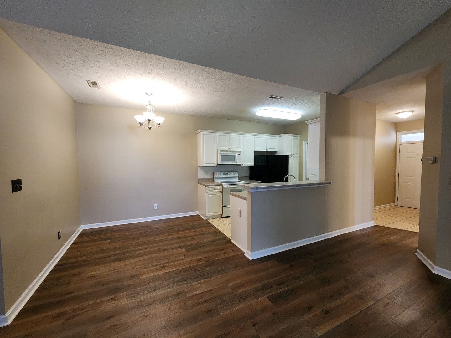 FAYETTEVILLE House: 3109 WISTERIA LANE UNIT 201