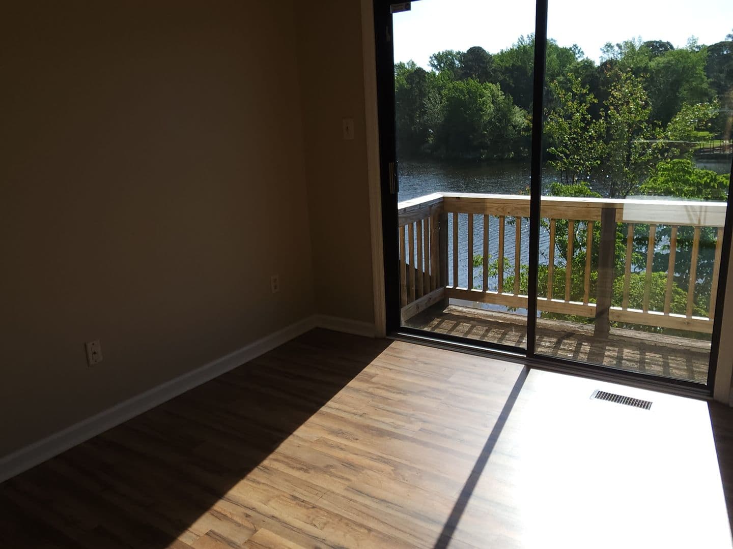 FAYETTEVILLE House: 449 LANDS END ROAD