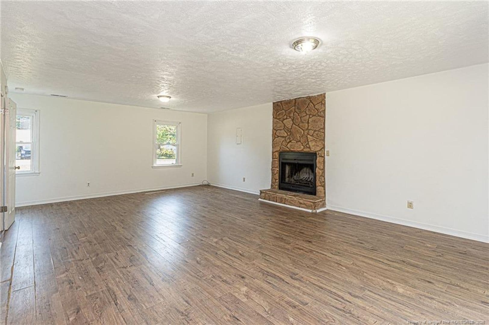 FAYETTEVILLE House: 1120 LESLIE DRIVE